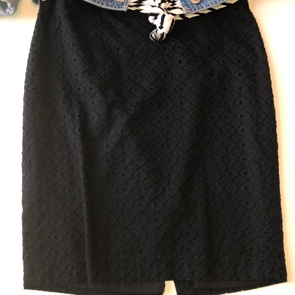 Ann Taylor Loft Black Lined Pencil Skirt - Picture 4 of 7